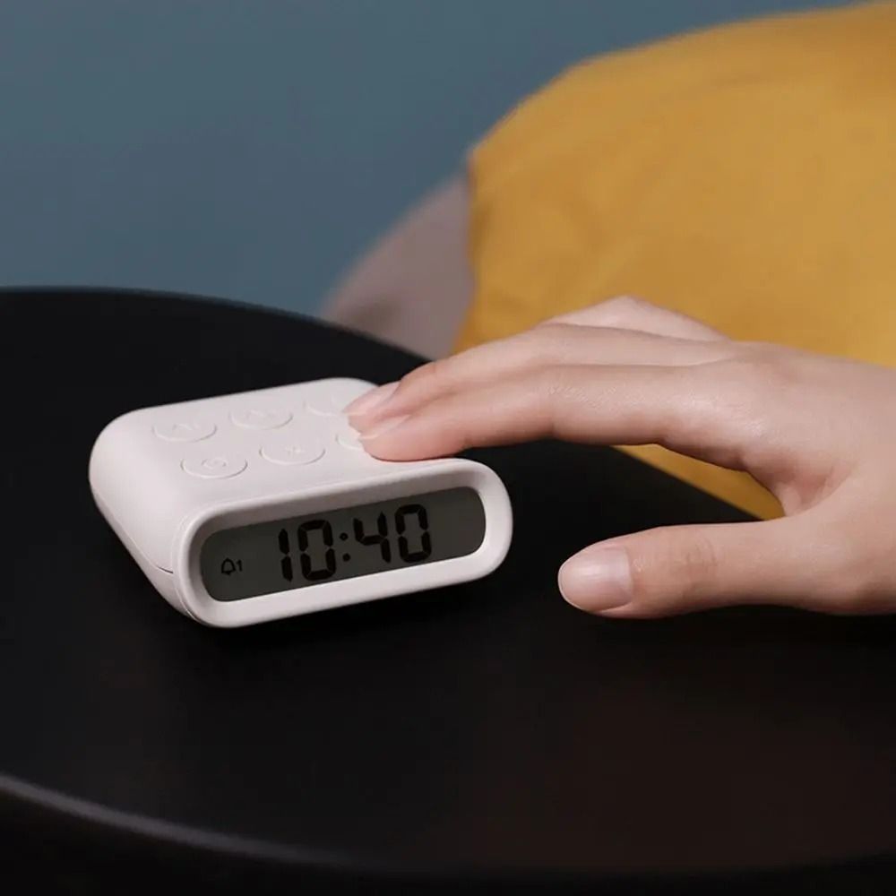 Electronics And Gadgets With I - ساعة منبه إلكترونية صغيرة محمولة تعمل