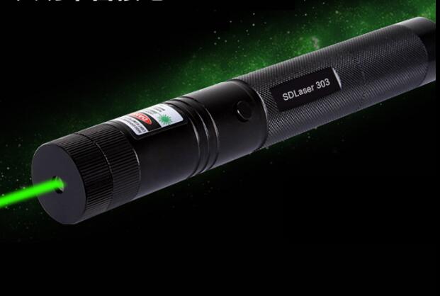 مؤشر ليزر صغير 2 في 1 بدون بطا - مراجعة Laser Pointer Presenter وسعره